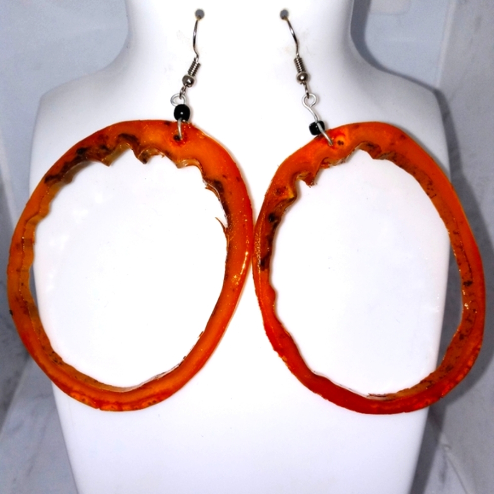 African Horn dangle hook earrings - Picture 3 of 3